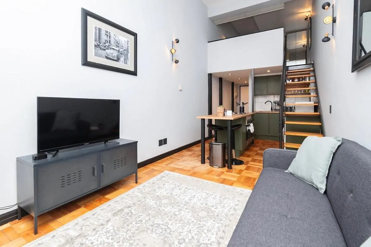 One Bedroom Loft Apartment In Darling Street Kapstadt